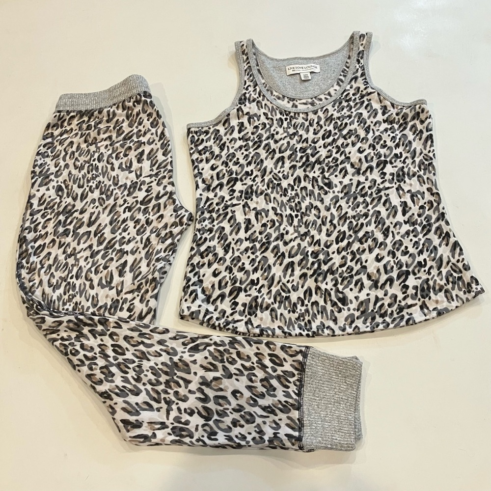 Leopard Print Pajamas Set